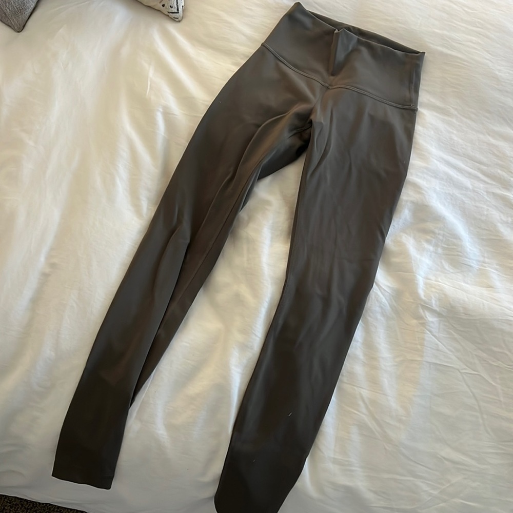 Olive Lululemon align leggings